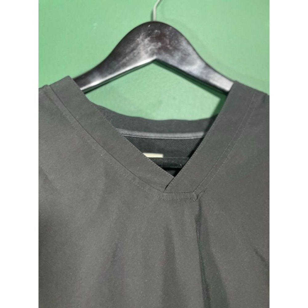 Cutter & Buck - Men's Black Sleeveless Logo Golf Vest - Size XL - Picture 2 of 5